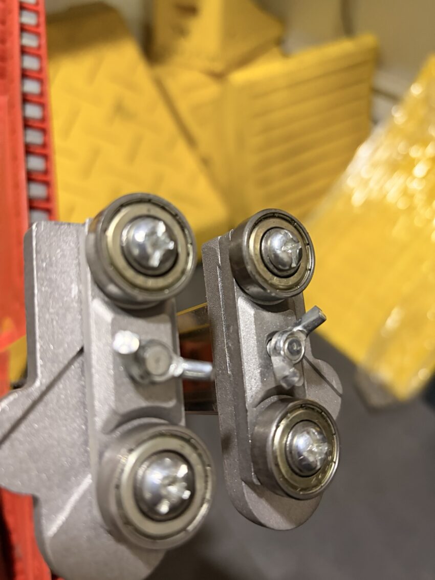 Herramienta manual BRYO para cortar placas de yeso